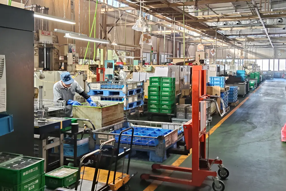 アルファテクニカ作業場